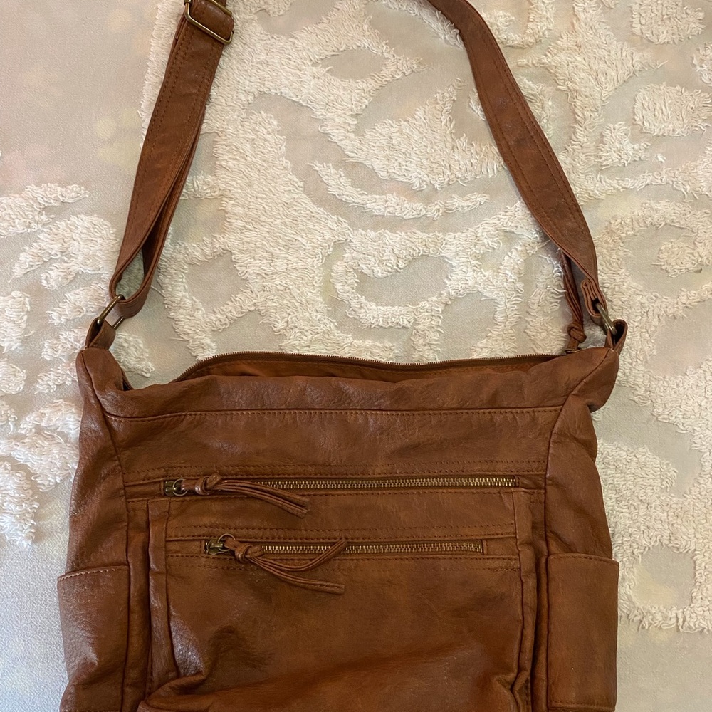 Bueno Vegan Leather Crossbody